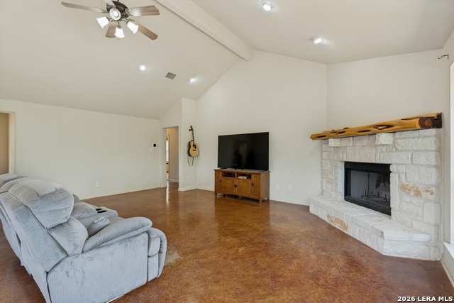 421 Armadillo Trail Dr E Property Photo 11