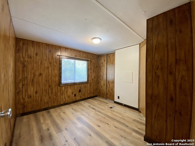 1240 Highview St Property Photo 11
