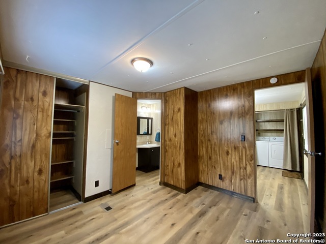 1240 Highview St Property Photo 12