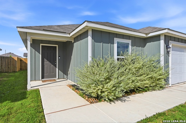 5719 Coopers Xing Property Photo 4
