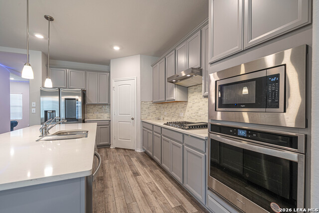 6831 Alaskan Way Property Photo 4