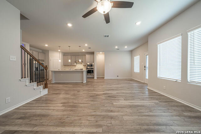 6831 Alaskan Way Property Photo 8