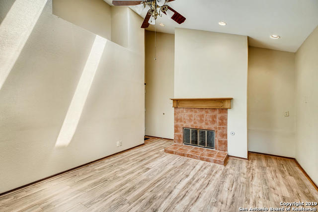 8633 Datapoint Dr Property Photo 3