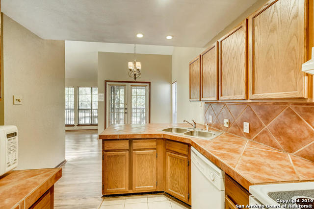 8633 Datapoint Dr Property Photo 11