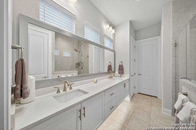 620 N Guenther Property Photo 17