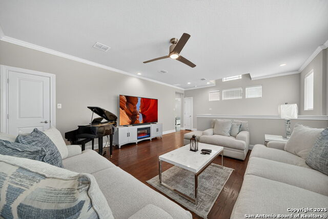 620 N Guenther Property Photo 20