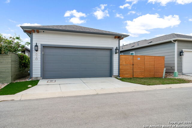620 N Guenther Property Photo 28