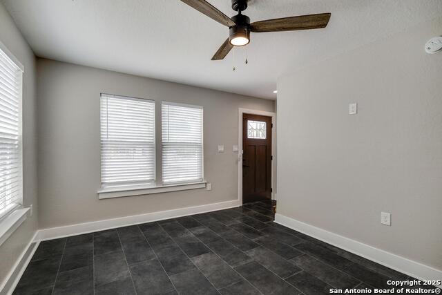 349 Will Rogers Dr Property Photo 3