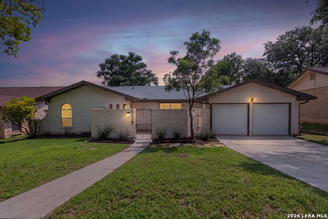 6027 Forest Shadow St Property Photo 4