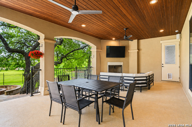 7938 Colonial Woods Property Photo 34