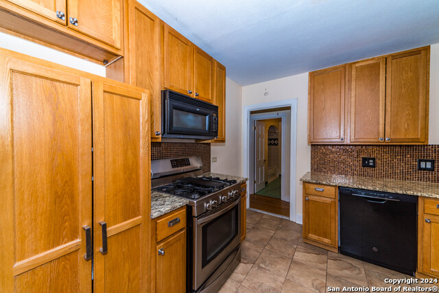 2218 W Mistletoe Ave Property Photo 13