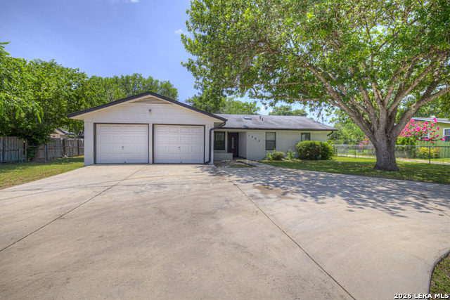 1302 S Mesquite Ave Property Photo 1