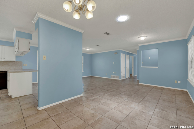 1302 S Mesquite Ave Property Photo 5