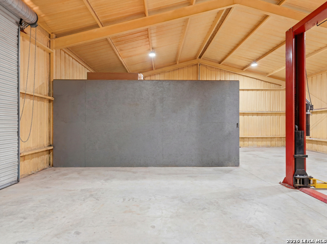 117 Business Dr Property Photo 11