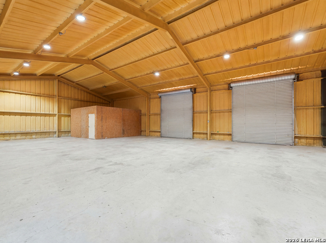 117 Business Dr Property Photo 12