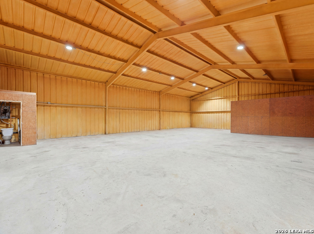 117 Business Dr Property Photo 14