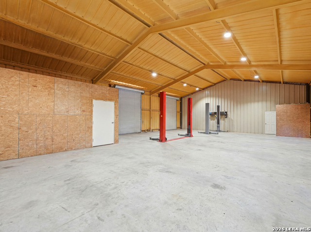 117 Business Dr Property Photo 19
