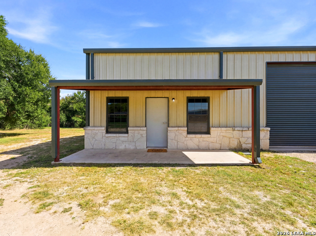 117 Business Dr Property Photo 28