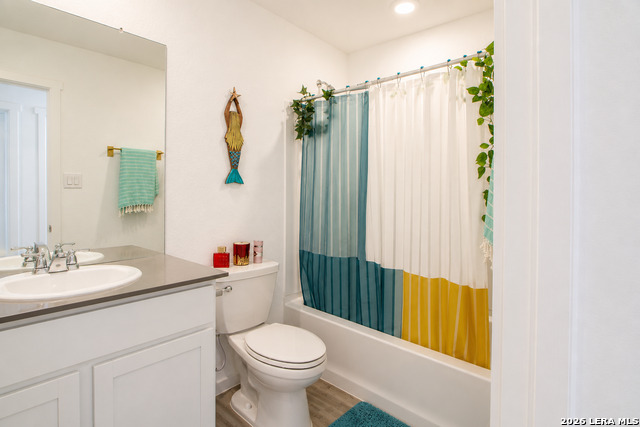 8630 Astral Pl Property Photo 8