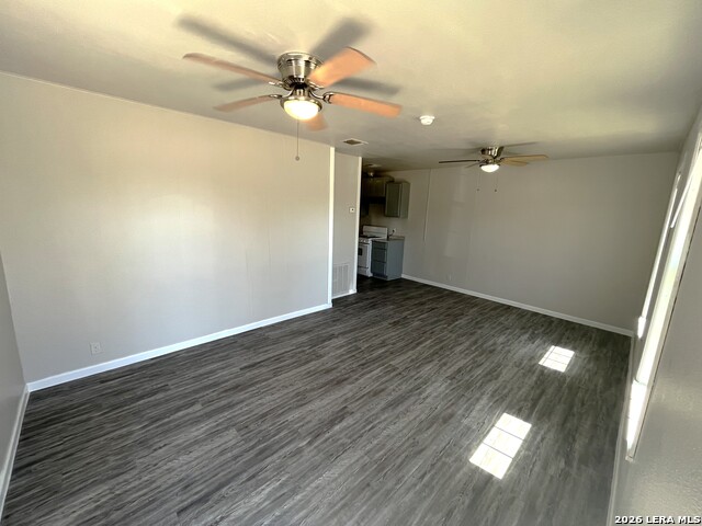 437 Lovera Blvd Property Photo 3