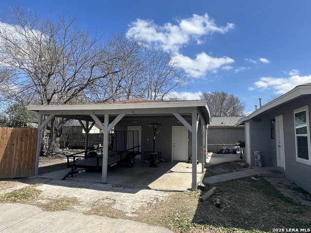 437 Lovera Blvd Property Photo 12