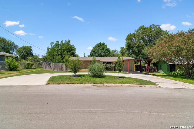 5919 Wales St Property Photo 6