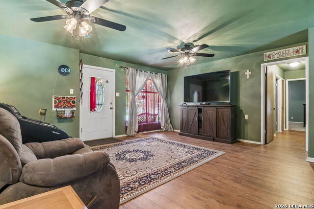 5919 Wales St Property Photo 9