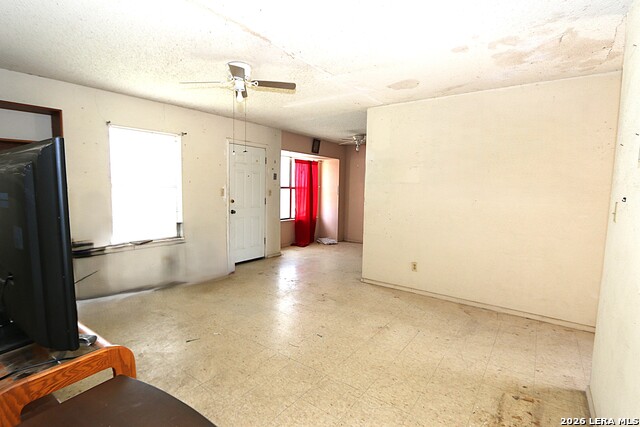 1108 Yoblanda Dr Property Photo 7