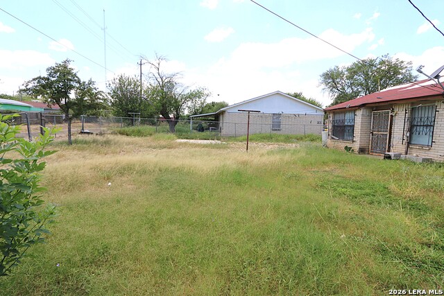 1108 Yoblanda Dr Property Photo 23