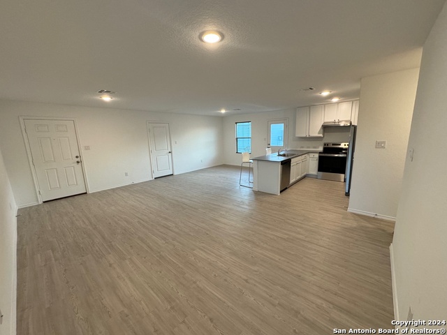 8503 Black Sapphire Property Photo 5