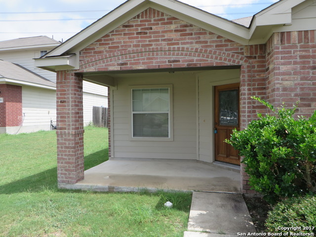 7915 Brinson Ct Property Photo 3