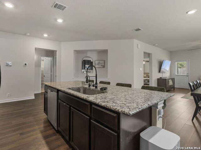 808 Red River Property Photo 2