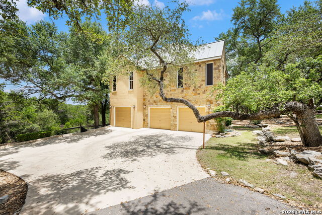54 Reynosa Property Photo 11