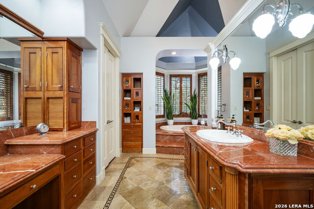 54 Reynosa Property Photo 22