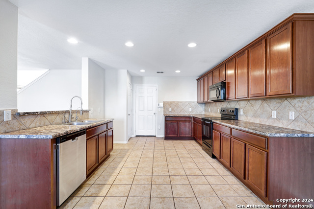 11823 Silver Coins Property Photo 10