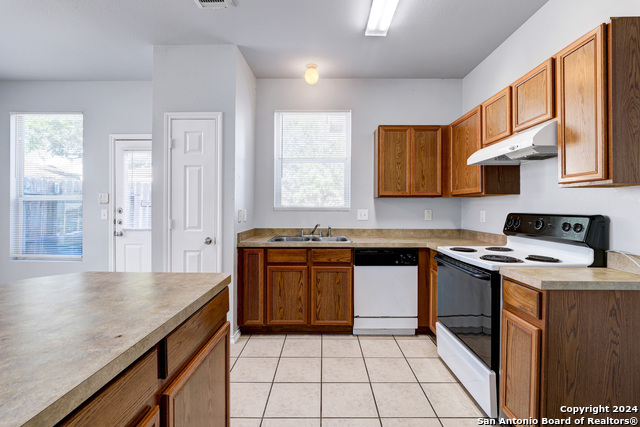 10302 Lateleaf Oak Property Photo 11