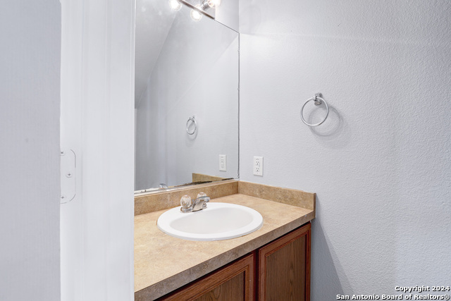 10302 Lateleaf Oak Property Photo 13
