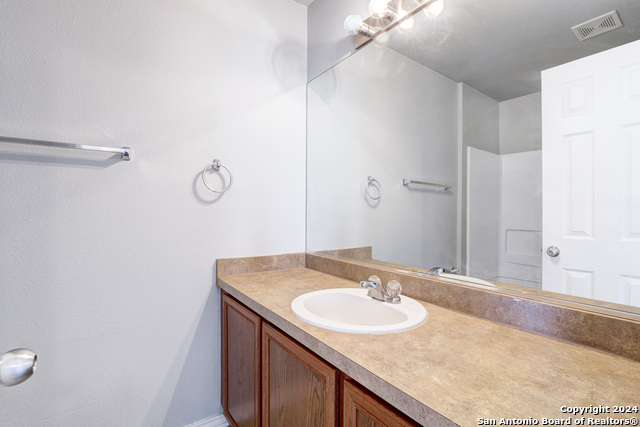 10302 Lateleaf Oak Property Photo 17