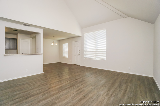 10710 Apple Pie Property Photo 5