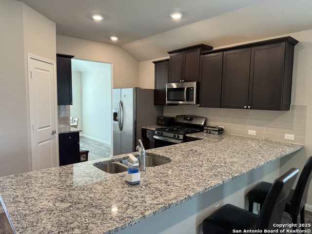 807 Blue Landing Property Photo 6