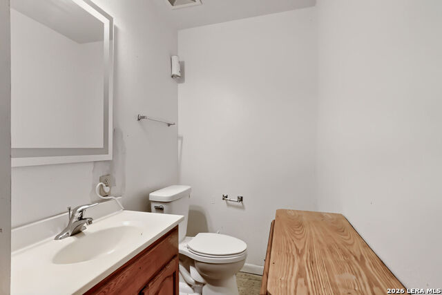 623 Clark Ave Property Photo 13