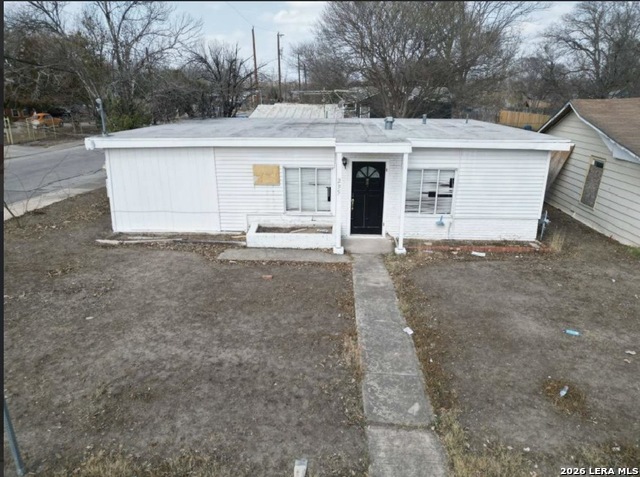 235 Gillette Blvd Property Photo 2