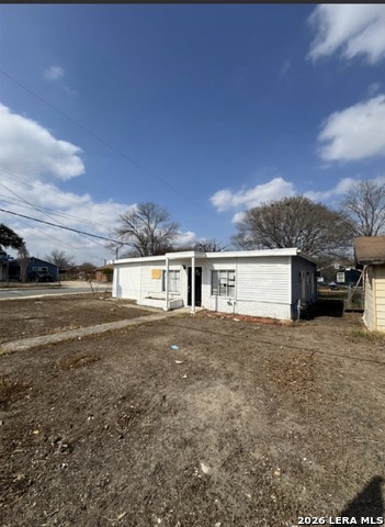 235 Gillette Blvd Property Photo 4
