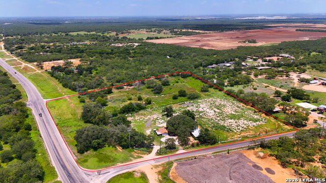 685 S Loop 1604 Property Photo 1