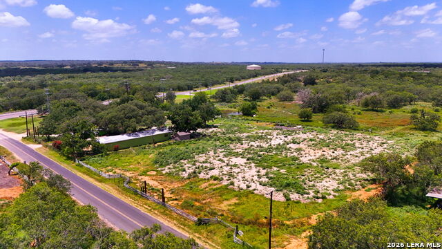685 S Loop 1604 Property Photo 4