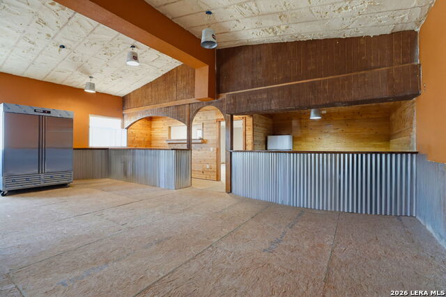 685 S Loop 1604 Property Photo 11
