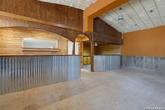 685 S Loop 1604 Property Photo 12