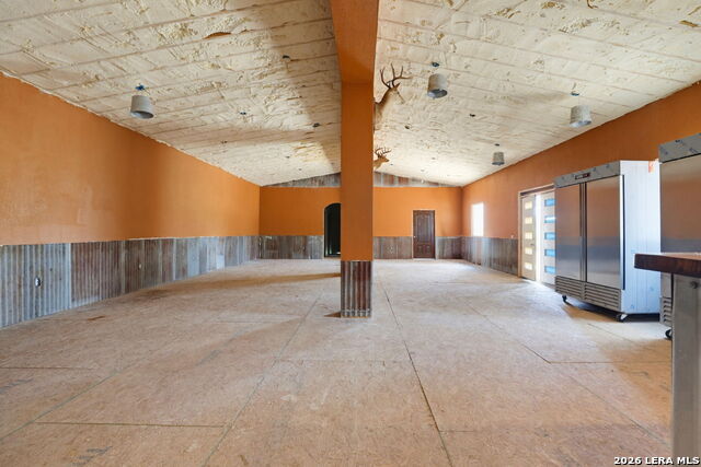 685 S Loop 1604 Property Photo 14