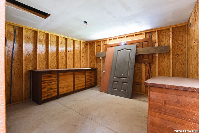 685 S Loop 1604 Property Photo 20