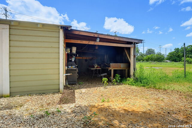 685 S Loop 1604 Property Photo 24